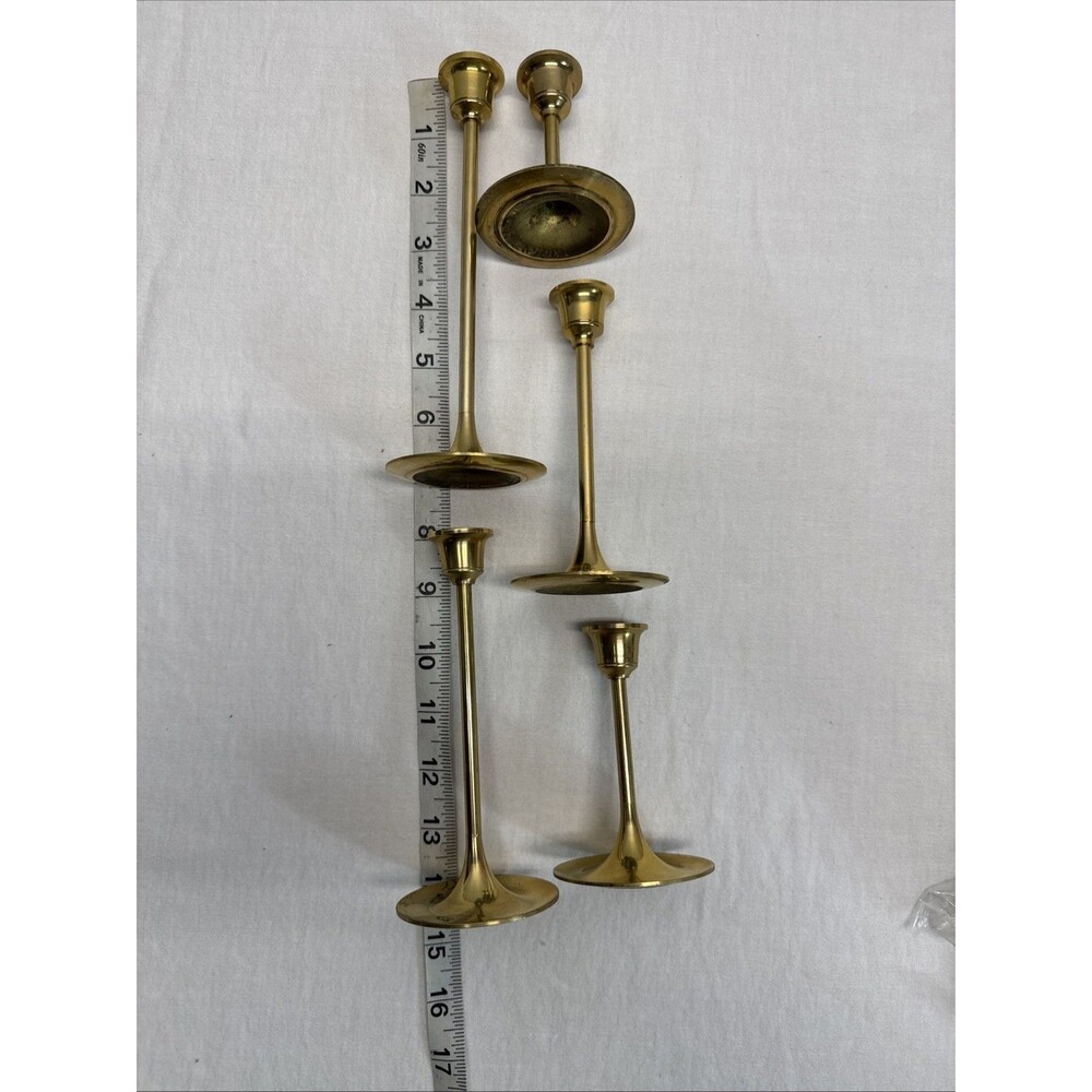 Vintage Brass 5 Piece Candlestick Set in Various Sizes in Box & Made in Taiwan. - Picture 6 of 8